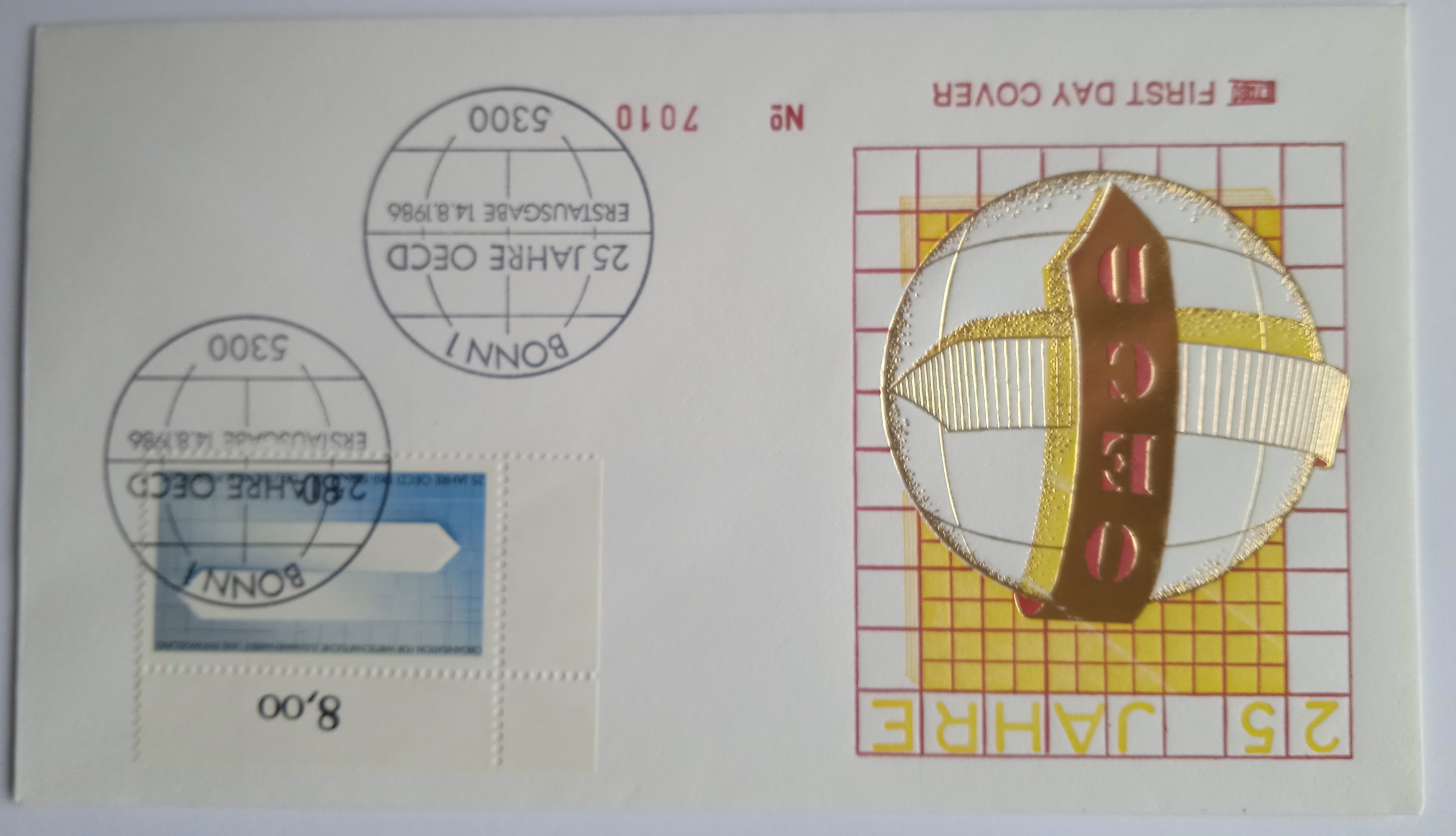Obálka OECD 25 let